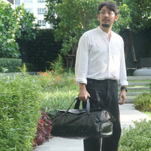 โหลดรูปภาพลงในเครื่องมือใช้ดูของ Gallery กระเป๋าหนังผู้ชาย/กระเป๋าหนังเดินทาง สีดำ รุ่น B-BK-8920