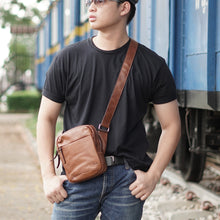 โหลดรูปภาพลงในเครื่องมือใช้ดูของ Gallery กระเป๋าหนังผู้ชาย /กระเป๋าหนังคาดอกผู้ชายสีน้ำตาลรุ่น B-CBR-788