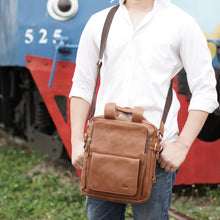 โหลดรูปภาพลงในเครื่องมือใช้ดูของ Gallery กระเป๋าหนังผู้ชาย/กระเป๋าหนังสะพายข้างผู้ชาย สีนํ้าตาล รุ่น B-LBR-1115