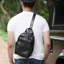 โหลดรูปภาพลงในเครื่องมือใช้ดูของ Gallery กระเป๋าหนังผู้ชาย /กระเป๋าหนังคาดอกผู้ชาย สีดำ รุ่น B-BK-2249