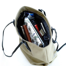 โหลดรูปภาพลงในเครื่องมือใช้ดูของ Gallery กระเป๋าหนังผู้หญิง /กระเป๋าหนังสะพายข้างผู้หญิง สีเบจ B-BEI-763 (Freya)