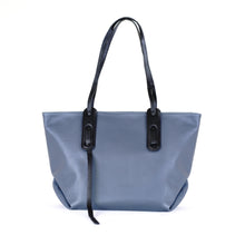 โหลดรูปภาพลงในเครื่องมือใช้ดูของ Gallery กระเป๋าหนังผู้หญิง /กระเป๋าหนังสะพายข้างผู้หญิง สีเทา B-GRA-763 (Freya)