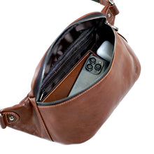 โหลดรูปภาพลงในเครื่องมือใช้ดูของ Gallery กระเป๋าหนังผู้ชาย/กระเป๋าหนังคาดอกผู้ชาย สีน้ำตาล รุ่น B-CBR-8010