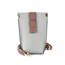 โหลดรูปภาพลงในเครื่องมือใช้ดูของ Gallery กระเป๋าหนังผู้หญิง /กระเป๋าหนังสะพายข้างผู้หญิง สีเบจ รุ่น B-BEI-8820 Lily