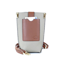 โหลดรูปภาพลงในเครื่องมือใช้ดูของ Gallery กระเป๋าหนังผู้หญิง /กระเป๋าหนังสะพายข้างผู้หญิง สีเบจ รุ่น B-BEI-8820 Lily