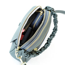 โหลดรูปภาพลงในเครื่องมือใช้ดูของ Gallery กระเป๋าหนังผู้หญิง /กระเป๋าหนังสะพายข้างผู้หญิง สีเขียวรุ่น B-GRE-8841 Chloe