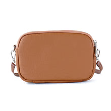 โหลดรูปภาพลงในเครื่องมือใช้ดูของ Gallery กระเป๋าหนังผู้หญิง /กระเป๋าหนังสะพายข้างผู้หญิง สีน้ำตาล รุ่น B-LBR-125 Ava