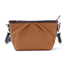 โหลดรูปภาพลงในเครื่องมือใช้ดูของ Gallery กระเป๋าหนังผู้หญิง /กระเป๋าหนังสะพายข้างผู้หญิง สีน้ำตาล รุ่น B-LBR-8825 Stella