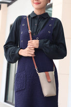 โหลดรูปภาพลงในเครื่องมือใช้ดูของ Gallery กระเป๋าหนังผู้หญิง /กระเป๋าหนังสะพายข้างผู้หญิง สีเบจ รุ่น B-BEI-8820 Lily