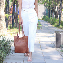 โหลดรูปภาพลงในเครื่องมือใช้ดูของ Gallery กระเป๋าหนังสะพายข้างผู้หญิง/กระเป๋าหนังแท้ผู้หญิง รุ่น Teresa สุดชิค