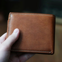 โหลดรูปภาพลงในเครื่องมือใช้ดูของ Gallery กระเป๋าสตางค์หนังแท้