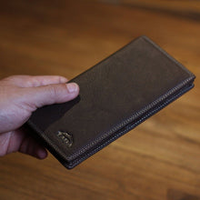 โหลดรูปภาพลงในเครื่องมือใช้ดูของ Gallery กระเป๋าสตางค์หนังแท้