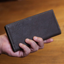 โหลดรูปภาพลงในเครื่องมือใช้ดูของ Gallery กระเป๋าสตางค์หนังแท้