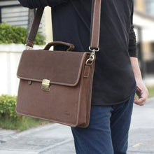 โหลดรูปภาพลงในเครื่องมือใช้ดูของ Gallery กระเป๋าหนังผู้ชาย