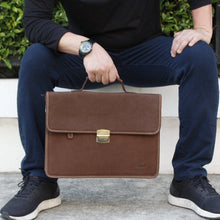 โหลดรูปภาพลงในเครื่องมือใช้ดูของ Gallery กระเป๋าหนังผู้ชาย