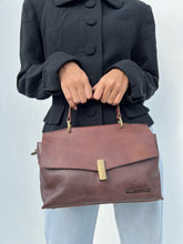 โหลดรูปภาพลงในเครื่องมือใช้ดูของ Gallery กระเป๋าหนังสะพายข้างผู้หญิง/กระเป๋าหนังแท้ผู้หญิง สีนํ้าตาล รุ่น B-CBR-1294