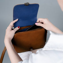 โหลดรูปภาพลงในเครื่องมือใช้ดูของ Gallery กระเป๋าหนังสะพายข้างผู้หญิง/กระเป๋าหนังแท้ผู้หญิง รุ่น Isabella (B-LBR-1292)