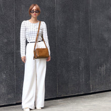 โหลดรูปภาพลงในเครื่องมือใช้ดูของ Gallery กระเป๋ากล้องหนัง รุ่น Curie