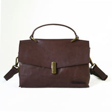 โหลดรูปภาพลงในเครื่องมือใช้ดูของ Gallery กระเป๋าหนังสะพายข้างผู้หญิง/กระเป๋าหนังแท้ผู้หญิง สีนํ้าตาล รุ่น B-CBR-1294