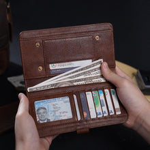 โหลดรูปภาพลงในเครื่องมือใช้ดูของ Gallery กระเป๋าสตางค์หนังแท้