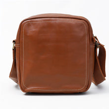 โหลดรูปภาพลงในเครื่องมือใช้ดูของ Gallery กระเป๋าหนังผู้ชาย