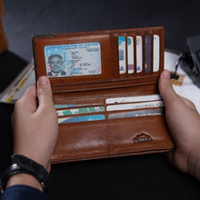 โหลดรูปภาพลงในเครื่องมือใช้ดูของ Gallery กระเป๋าสตางค์หนังแท้