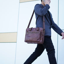 โหลดรูปภาพลงในเครื่องมือใช้ดูของ Gallery กระเป๋าโน๊ตบุ๊คหนัง/กระเป๋าเอกสารหนัง รุ่น Hamilton