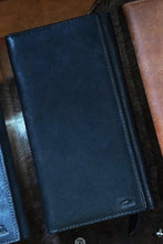 โหลดรูปภาพลงในเครื่องมือใช้ดูของ Gallery กระเป๋าสตางค์หนังแท้ รุ่น W-ACL-0432