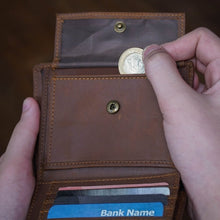 โหลดรูปภาพลงในเครื่องมือใช้ดูของ Gallery กระเป๋าสตางค์หนังแท้