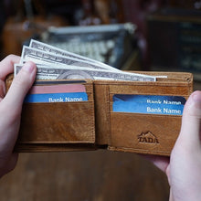 โหลดรูปภาพลงในเครื่องมือใช้ดูของ Gallery กระเป๋าสตางค์หนังแท้