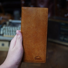 โหลดรูปภาพลงในเครื่องมือใช้ดูของ Gallery กระเป๋าสตางค์หนังแท้