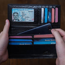 โหลดรูปภาพลงในเครื่องมือใช้ดูของ Gallery กระเป๋าสตางค์หนังแท้