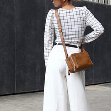 โหลดรูปภาพลงในเครื่องมือใช้ดูของ Gallery กระเป๋ากล้องหนัง รุ่น Curie