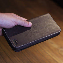 โหลดรูปภาพลงในเครื่องมือใช้ดูของ Gallery กระเป๋าสตางค์หนังแท้