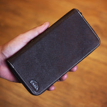 โหลดรูปภาพลงในเครื่องมือใช้ดูของ Gallery กระเป๋าสตางค์หนังแท้