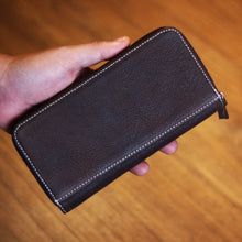 โหลดรูปภาพลงในเครื่องมือใช้ดูของ Gallery กระเป๋าสตางค์หนังแท้