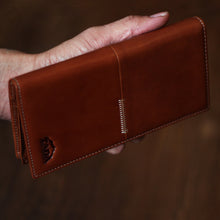 โหลดรูปภาพลงในเครื่องมือใช้ดูของ Gallery กระเป๋าสตางค์หนังแท้