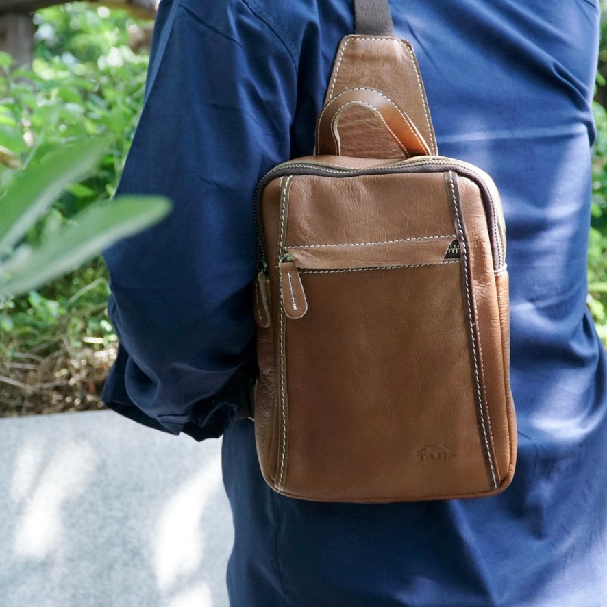 กระเป๋าหนังคาดอก รุ่น B-LBR-1276