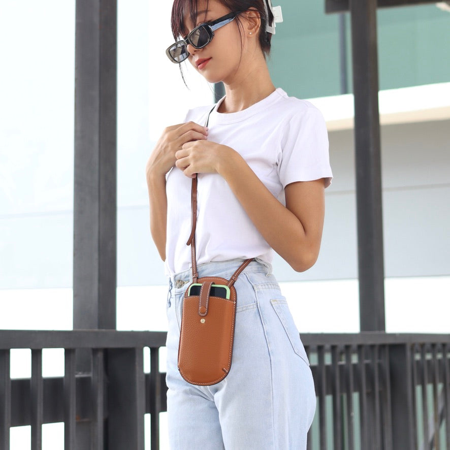 กระเป๋าหนังผู้หญิง /กระเป๋าหนังสะพายข้างผู้หญิง สีน้าตาล  รุ่น B-LBR-5193 Grace