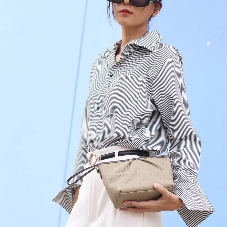 กระเป๋าหนังผู้หญิง /กระเป๋าหนังสะพายข้างผู้หญิง สีเบจ รุ่น B-BEI-8825 Stella