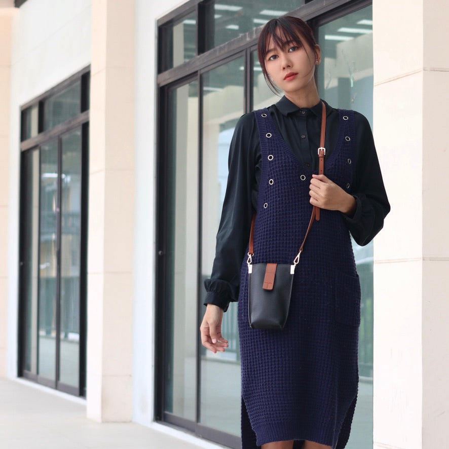 กระเป๋าหนังผู้หญิง /กระเป๋าหนังสะพายข้างผู้หญิง สีดำ รุ่น B-BK-8820 Lily