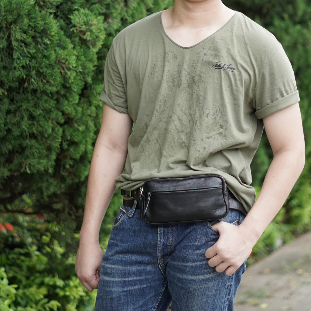 กระเป๋าหนังผู้ชาย/กระเป๋าหนังคาดอกผู้ชาย สีดำ รุ่น B-BK-8318