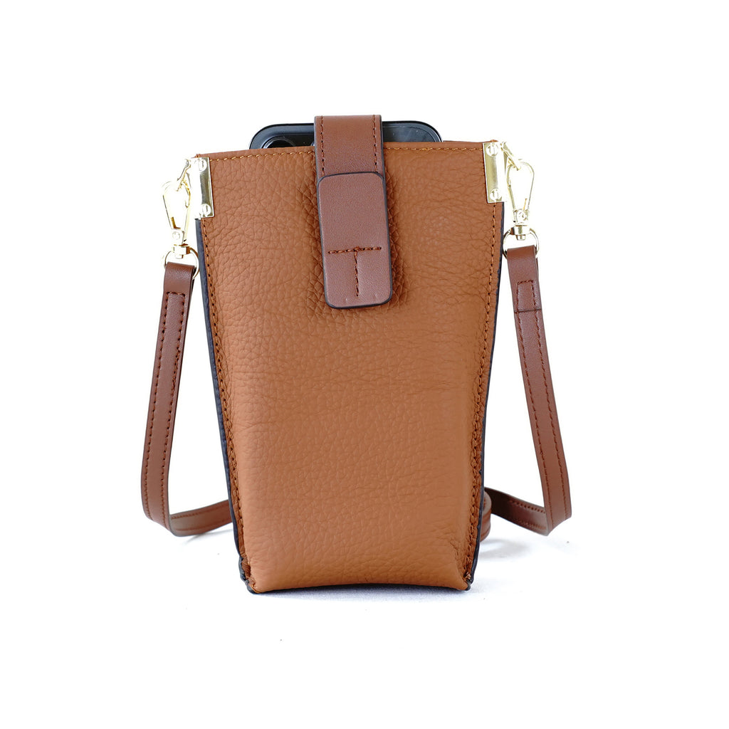 กระเป๋าหนังผู้หญิง /กระเป๋าหนังสะพายข้างผู้หญิง สีน้าตาล รุ่น B-LBR-8820 Lily