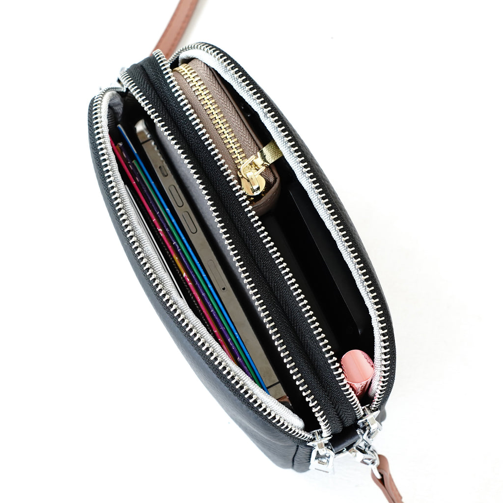 กระเป๋าหนังผู้หญิง /กระเป๋าหนังสะพายข้างผู้หญิง สีดำ รุ่น B-BK-125 Ava