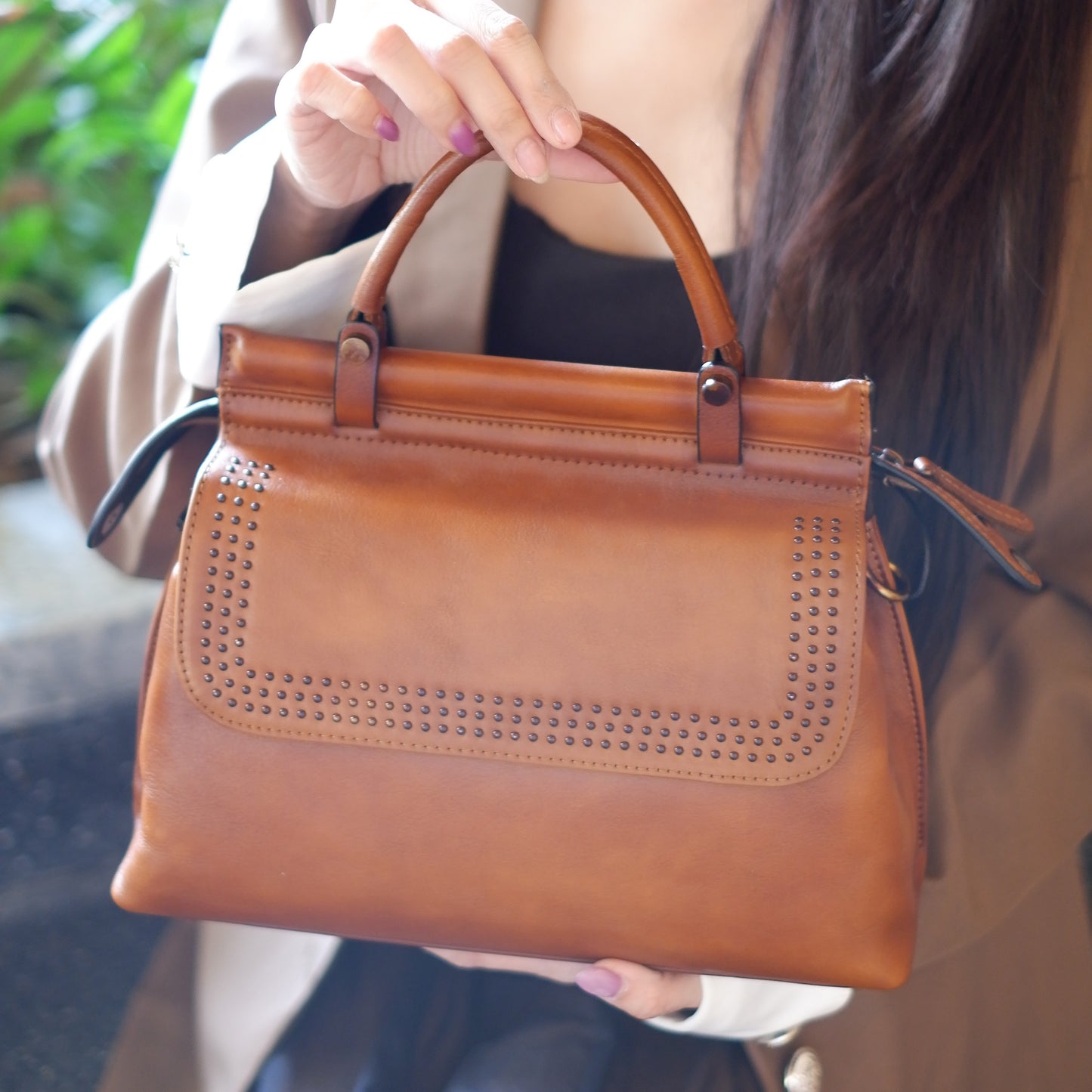 กระเป๋าสะพายผู้หญิงหนังแท้ รุ่น B- 8476 Evelyn (เอเวลิน)
