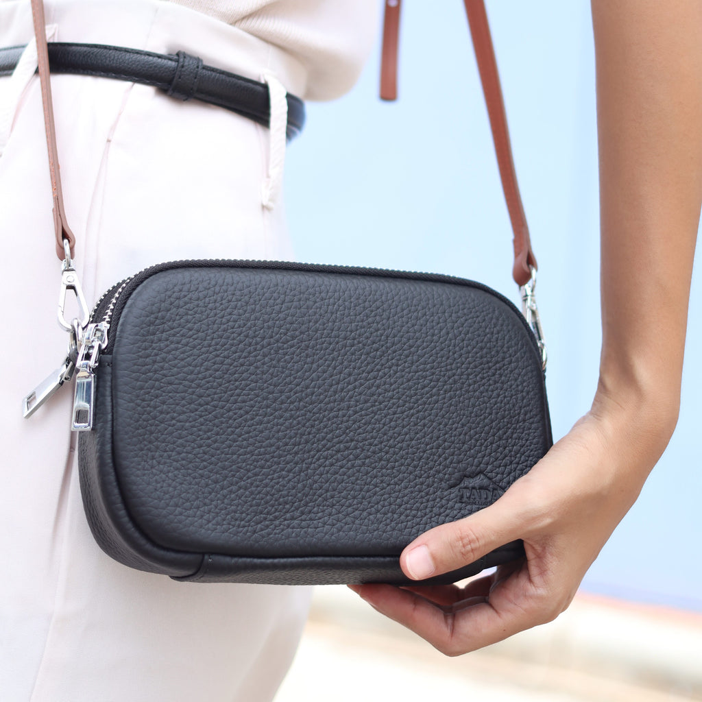 กระเป๋าหนังผู้หญิง /กระเป๋าหนังสะพายข้างผู้หญิง สีดำ รุ่น B-BK-125 Ava