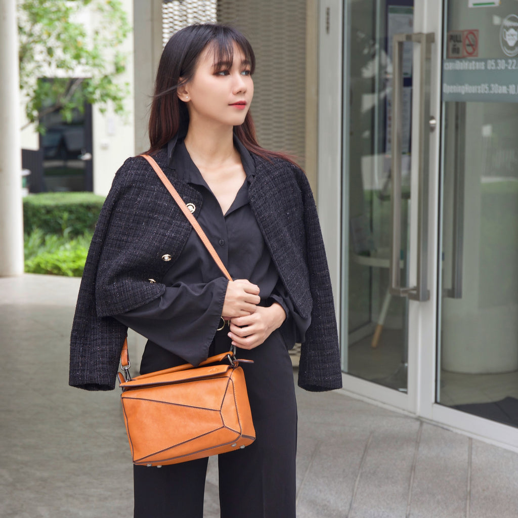 กระเป๋าหนังผู้หญิง/กระเป๋าหนังสะพายข้าง สีน้ำตาล รุ่น B-LBR-8011