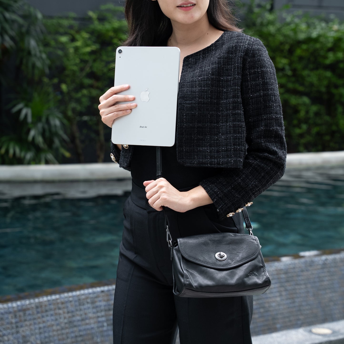 👜กระเป๋าหนังผู้หญิง /กระเป๋าหนังสะพายข้างผู้หญิง สีน้ำตาล รุ่น B-7377