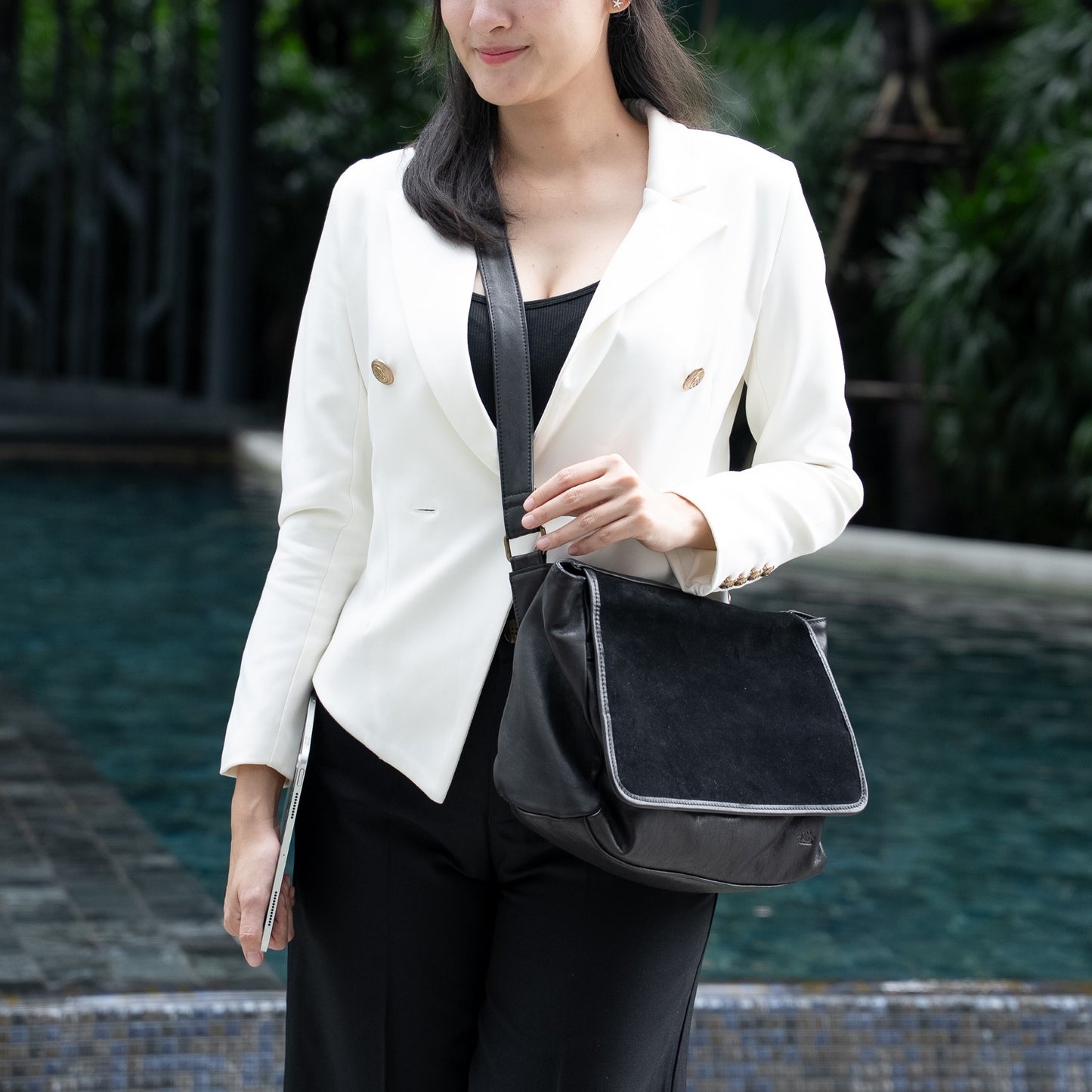 กระเป๋าหนังผู้หญิง /กระเป๋าหนังสะพายข้างผู้หญิง สีน้ำตาล รุ่น B-7380