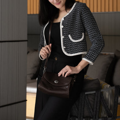👜กระเป๋าหนังผู้หญิง /กระเป๋าหนังสะพายข้างผู้หญิง สีน้ำตาล รุ่น B-7377